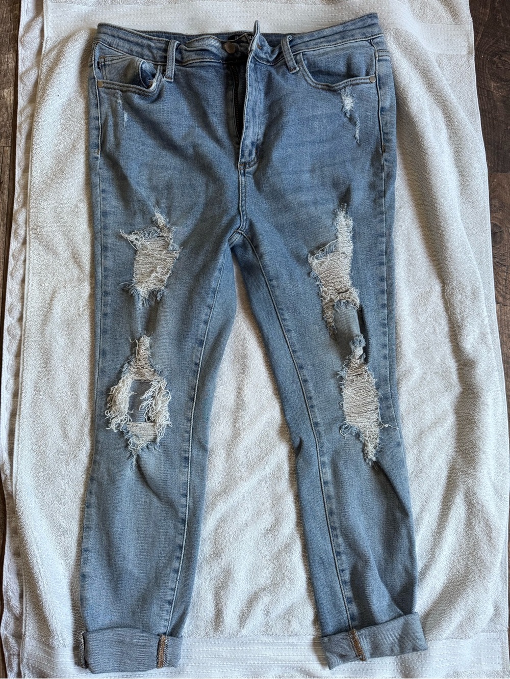 Judy Blue Light Blue Distressed Boyfriend Jeans